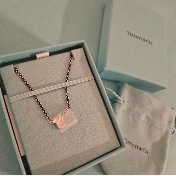 Tiffany & Co Black Enamel Chain NIB - Picture 3 of 4